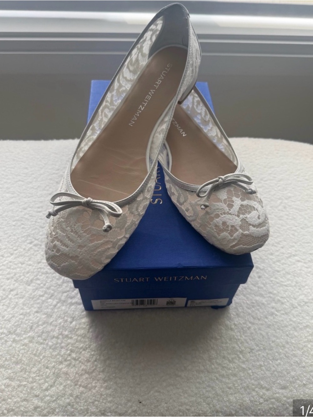 Stuart Weitzman Ivory Lace Ballet Flats with Bow - Picture 2 of 10